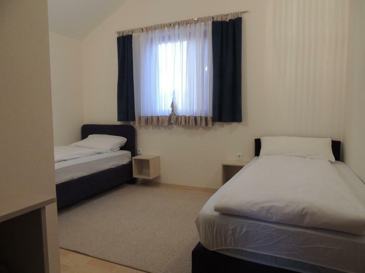 Apartments Villa Aurora Ražanac المظهر الخارجي الصورة